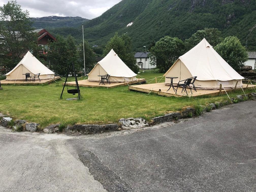 Skysstasjonen Cottages Roldal Exterior photo