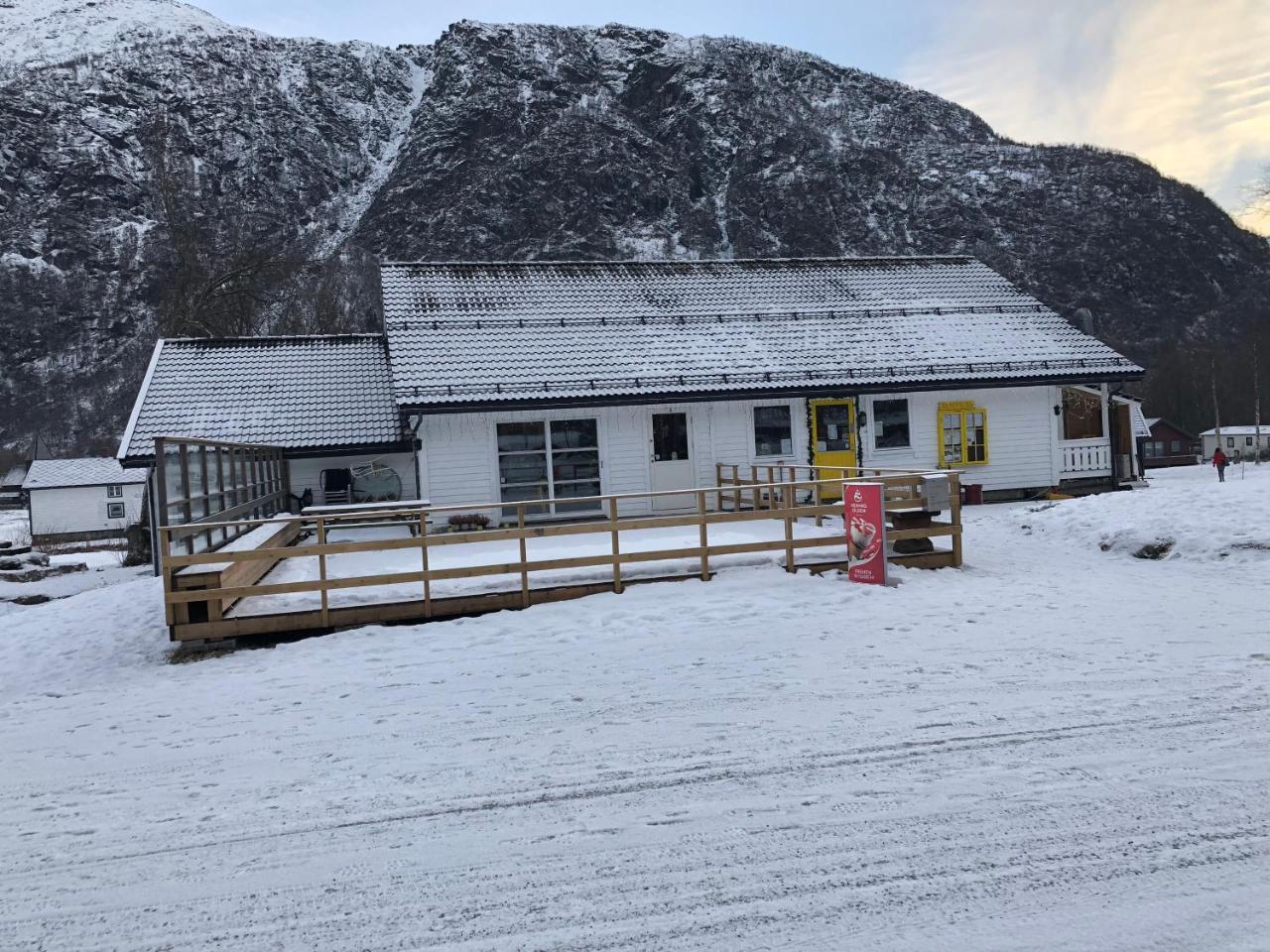 Skysstasjonen Cottages Roldal Exterior photo